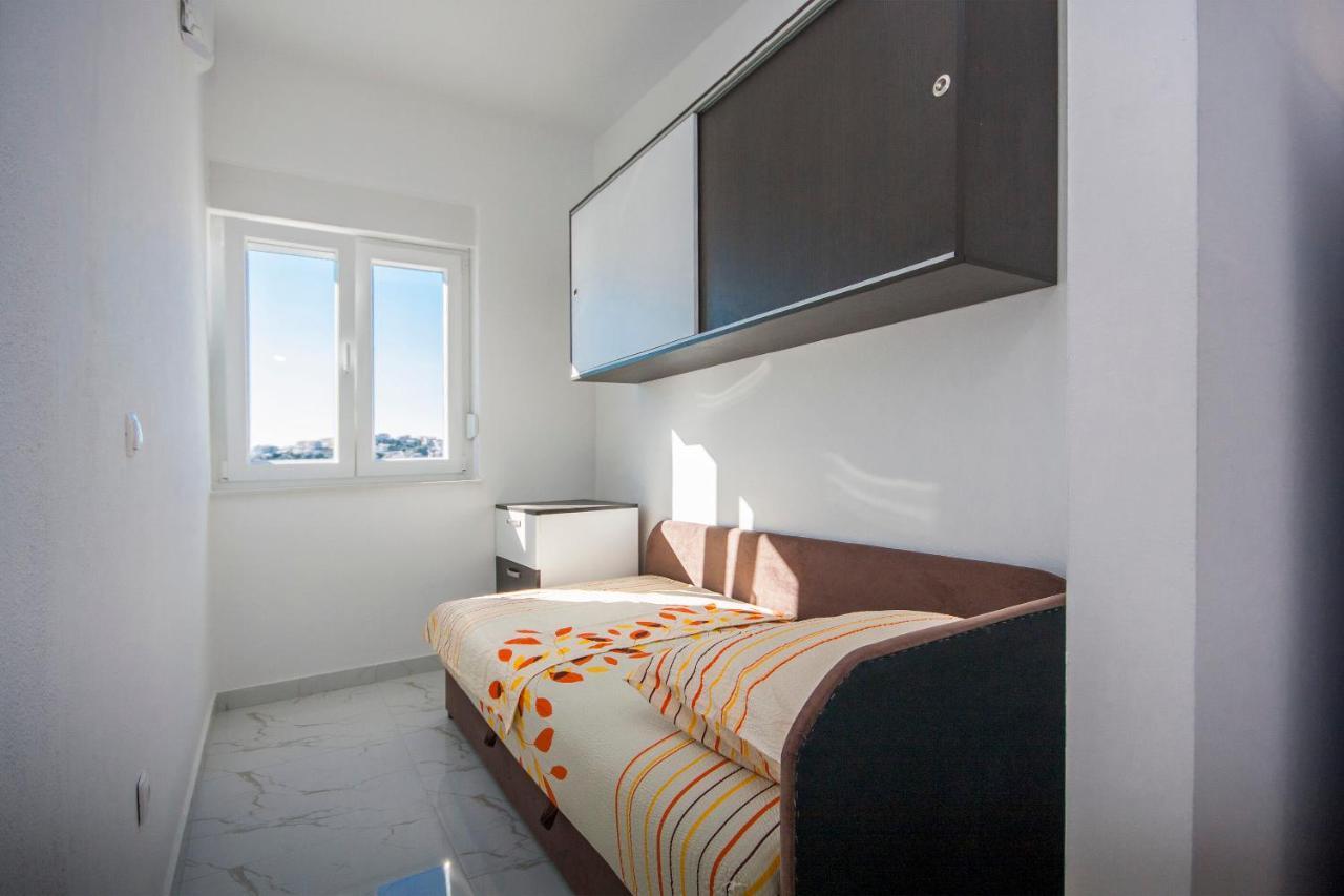 Apartments Osti โรกอซนิซา ภายนอก รูปภาพ