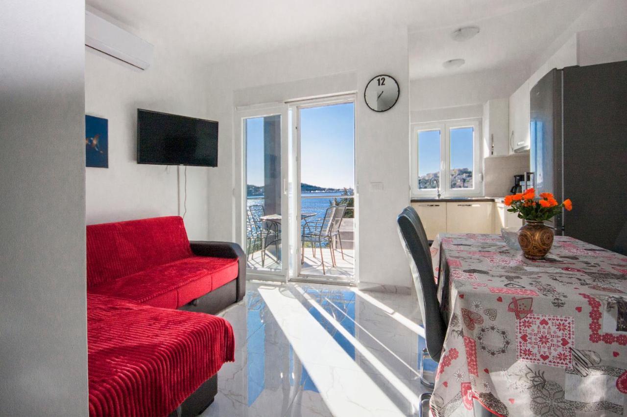 Apartments Osti โรกอซนิซา ภายนอก รูปภาพ