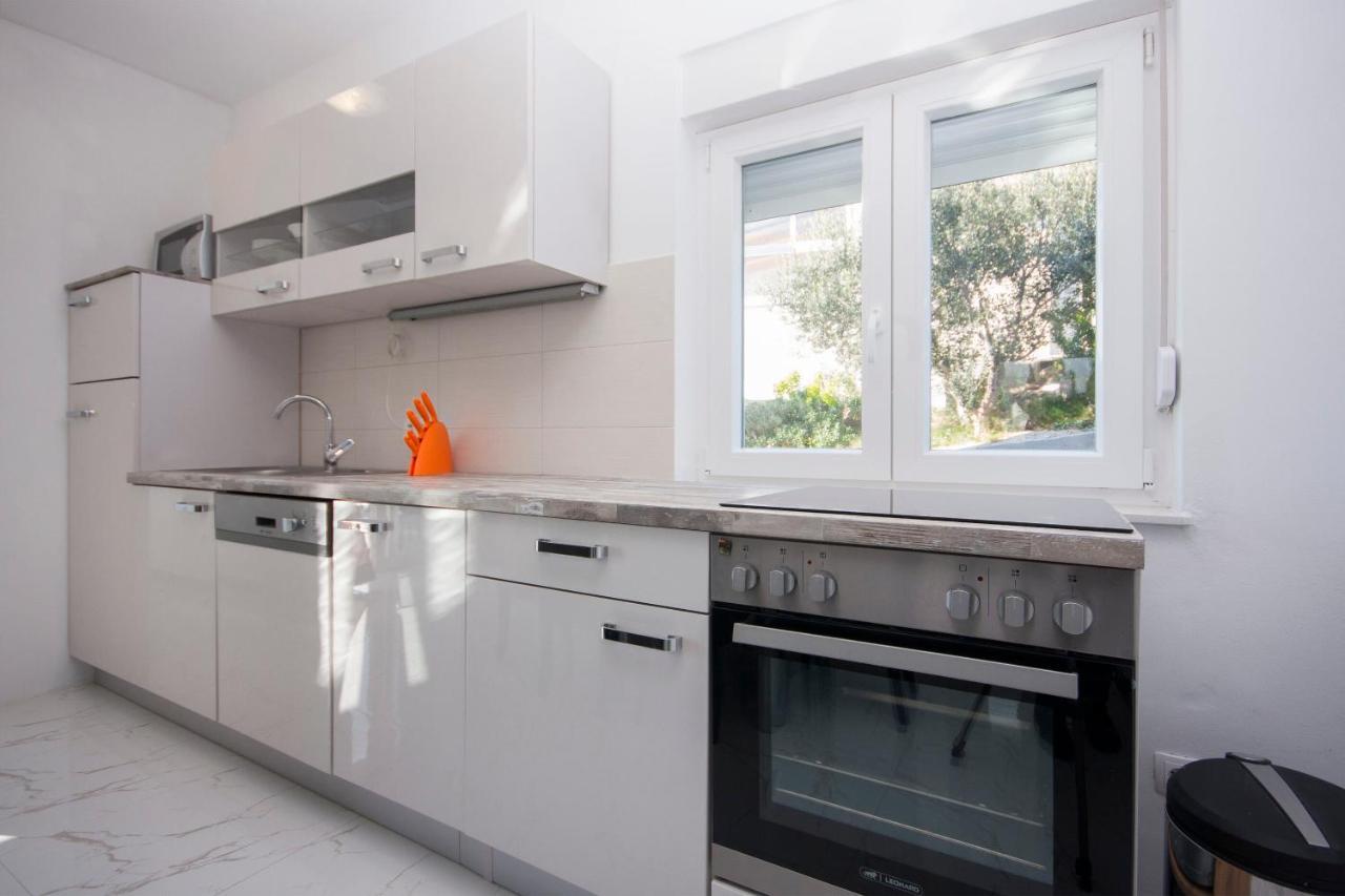 Apartments Osti โรกอซนิซา ภายนอก รูปภาพ