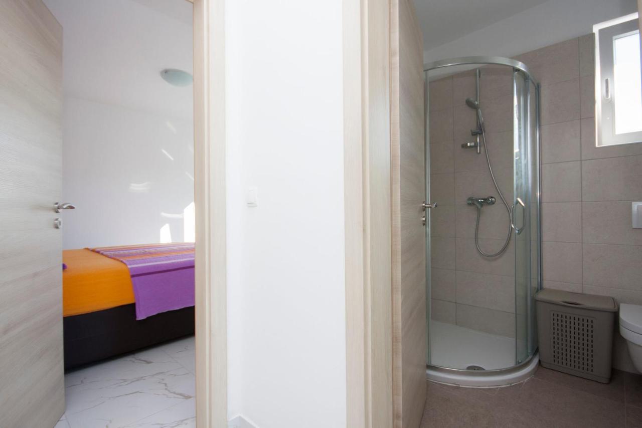 Apartments Osti โรกอซนิซา ภายนอก รูปภาพ