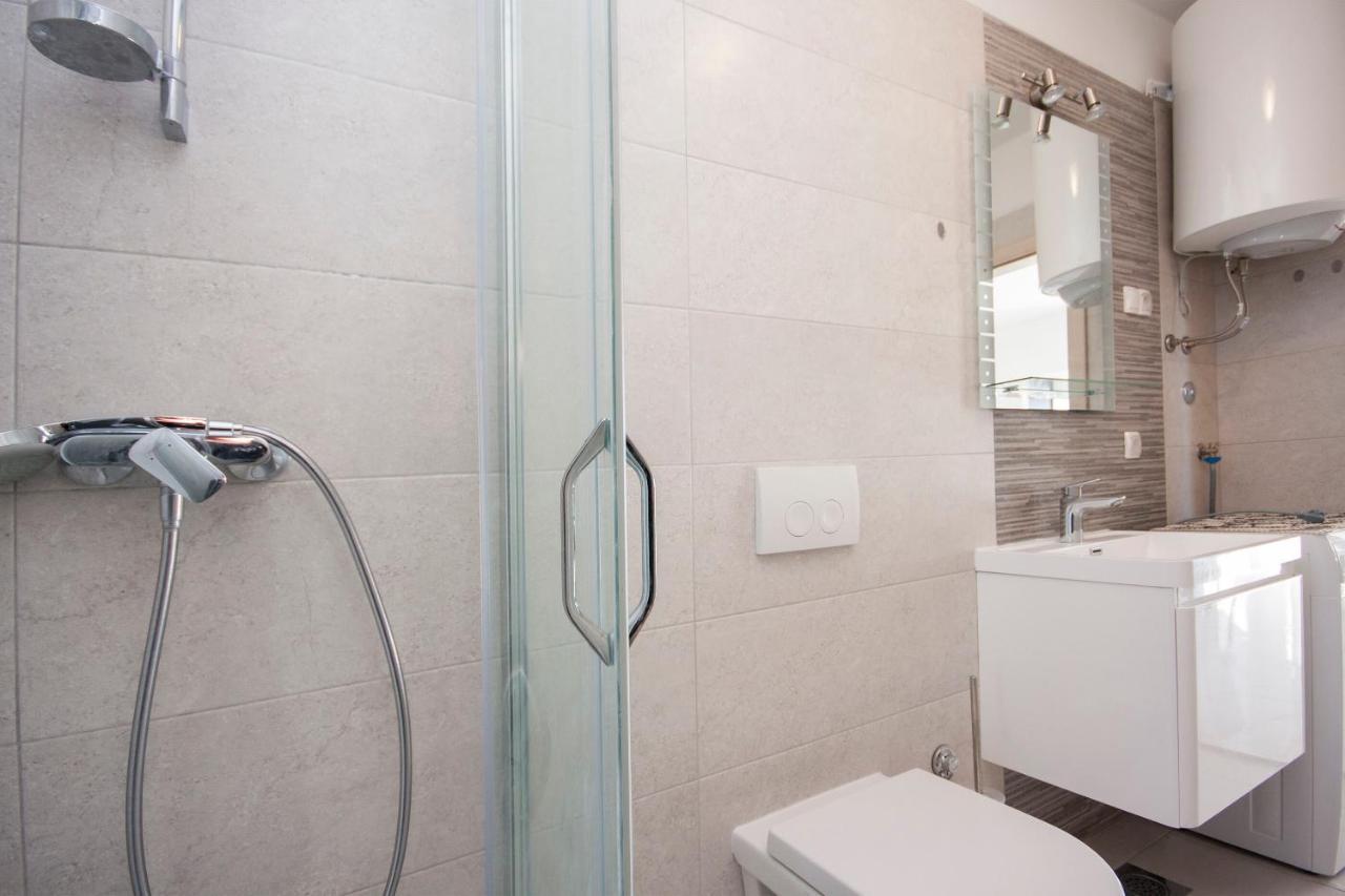 Apartments Osti โรกอซนิซา ภายนอก รูปภาพ
