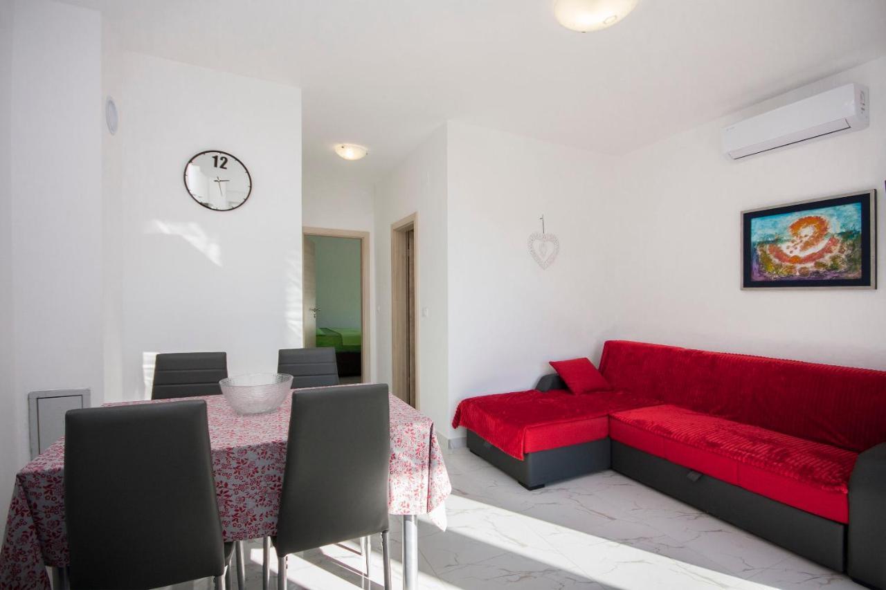 Apartments Osti โรกอซนิซา ภายนอก รูปภาพ