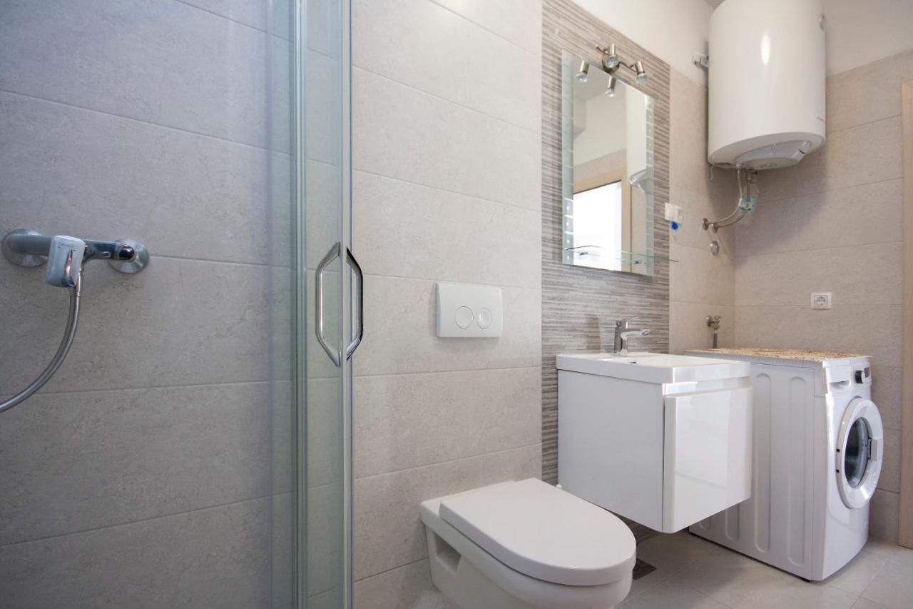 Apartments Osti โรกอซนิซา ภายนอก รูปภาพ